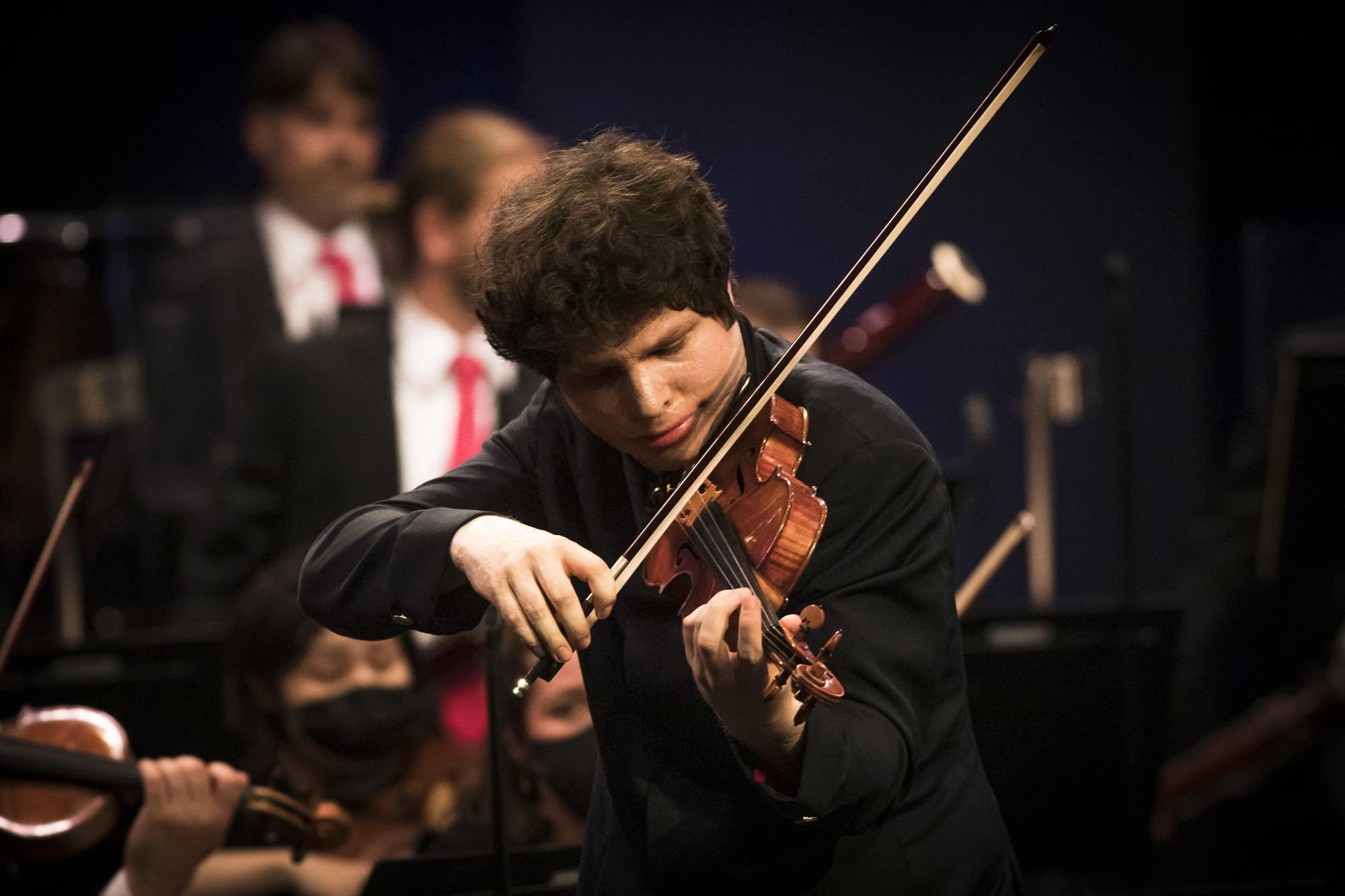 Header image of page : TFO / AUGUSTIN HADELICH / DAVID ROBERTSON