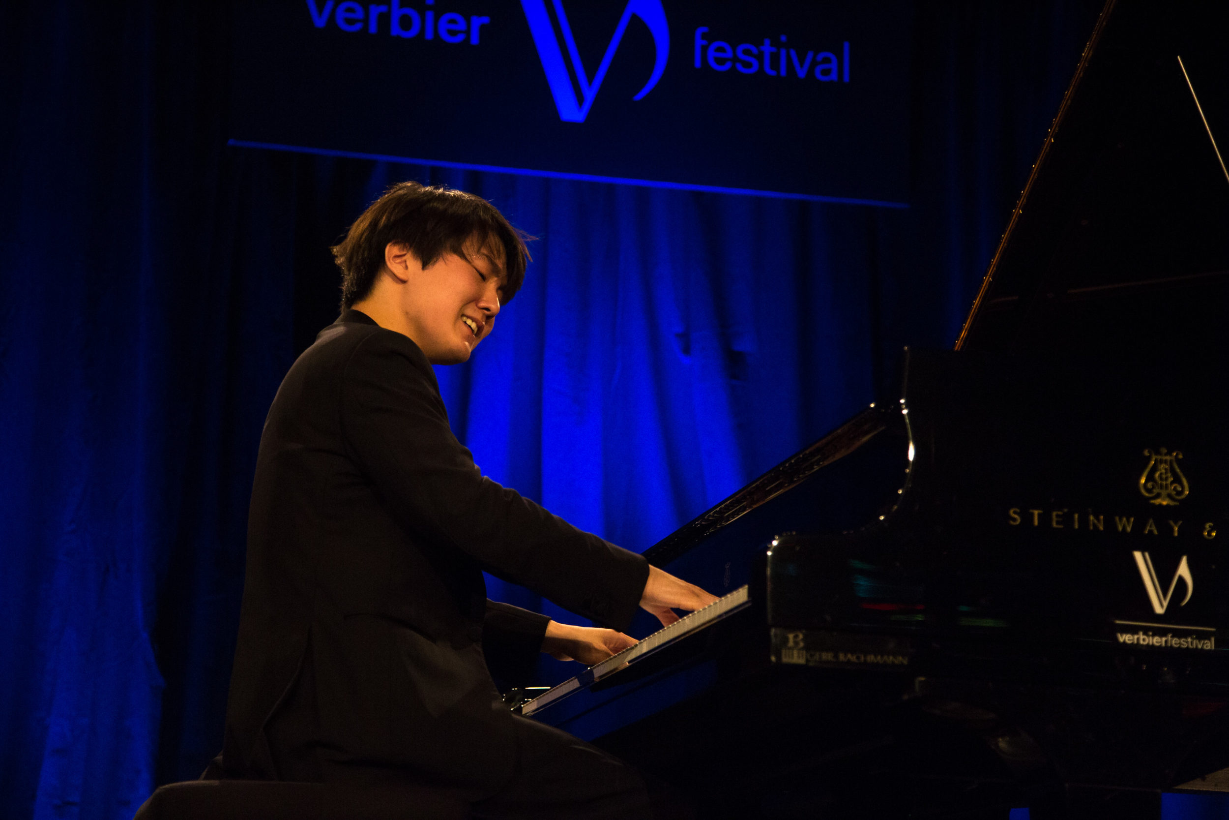 Header image of page : TFO / DAVID ROBERTSON / SEONG-JIN CHO